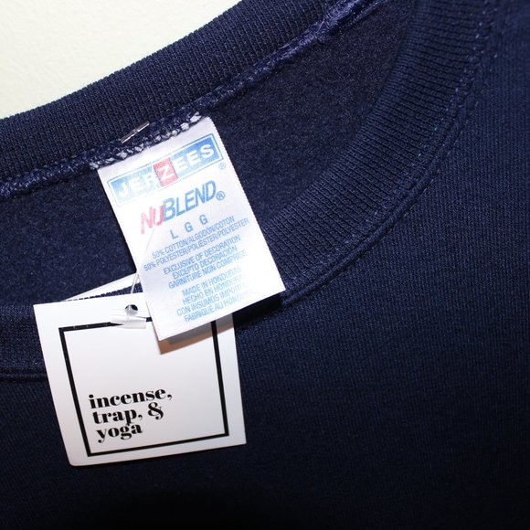 3/$55❤️BNWT vintage 2000s THE JUSTICE SYSTEM IS CRIMINAL sweater sweatshirt - Picture 5 of 5